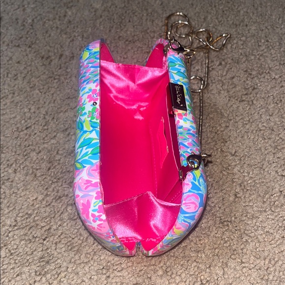 Lilly Pulitzer A Cherry On Top Floral Hard Shell‎ Crossbody Clutch Gold Chain